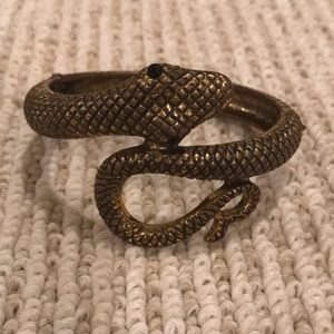 Snake bracelet